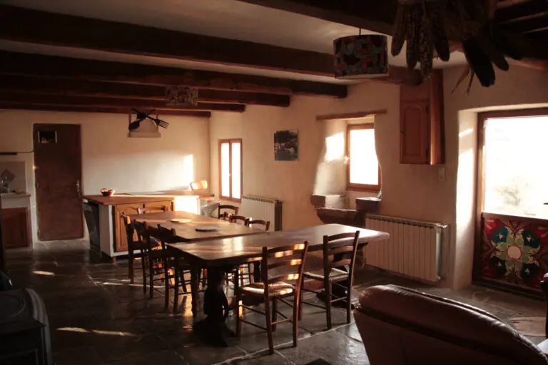 salle-a-manger-grand-gite-12