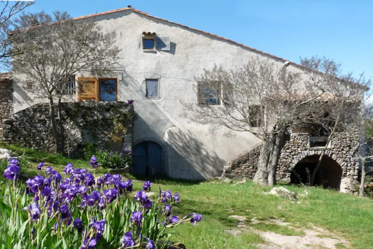 vue-exterieure-gite-albarons